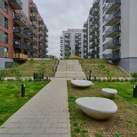 Stylish Madalinskiego With Garden Terrace And Free Garage By Renters 아파트 브로츠와프
