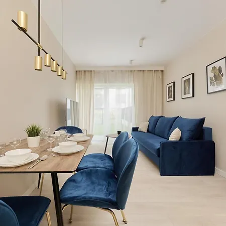 Stylish Madalinskiego With Garden Terrace And Free Garage By Renters Apartment *