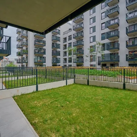 Stylish Madalinskiego With Garden Terrace And Free Garage By Renters