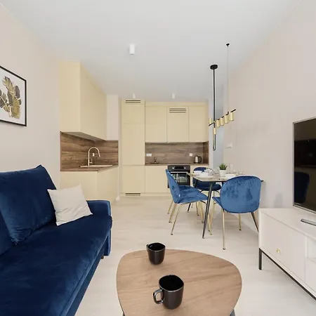 아파트 Stylish Madalinskiego With Garden Terrace And Free Garage By Renters